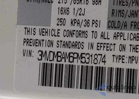 2023 Mazda Cx-30 2.5 S z USA, uszkodzony, nr VIN 3MVDMBAM6PM531874
